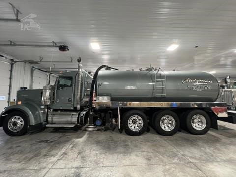 2019 Kenworth W900L Sewer Truck for sale — view 2
