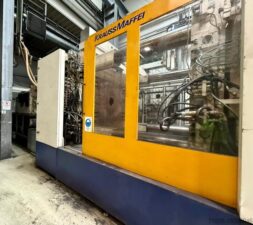 2004 Kraussmaffei KM 2300 - 1200 Injection Molding for sale