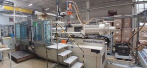 2007 Kraussmaffei KM 300-1900 C1 Injection Molding for sale