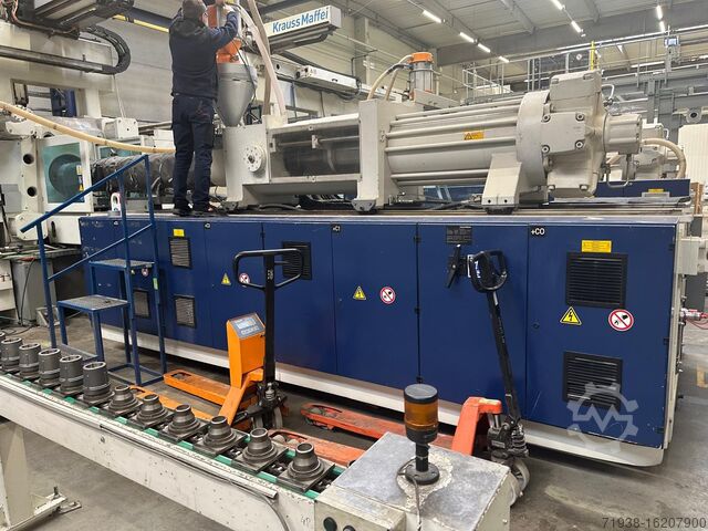 2011 Kraussmaffei KM 850-12000 M Injection Molding for sale — view 2