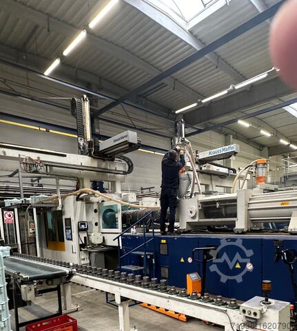 2011 Kraussmaffei KM 850-12000 M Injection Molding for sale — view 3