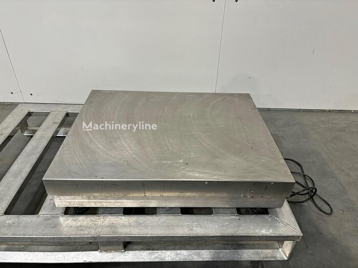 Mettler Toledo KC120S Laboratory for sale — view 3