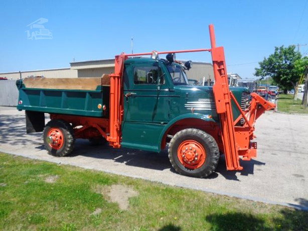 1945 Oshkosh W705 Pick Up Truck for sale — view 4