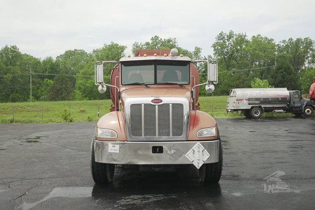 2006 Peterbilt 335 Tanker Truck - Fuel for sale — view 2