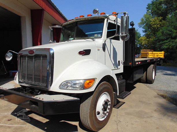 2009 Peterbilt 335 Sewer Truck for sale — view 2