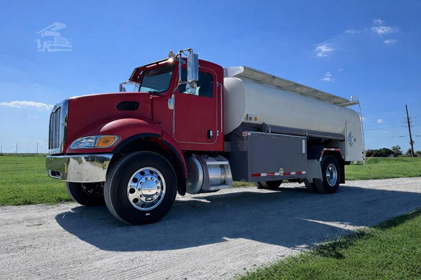 2006 Peterbilt 335 Tanker Truck - Fuel for sale — view 3