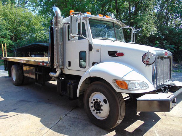 2009 Peterbilt 335 Sewer Truck for sale — view 4