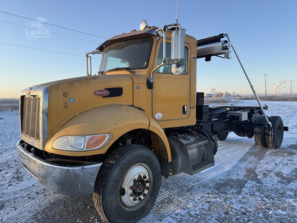 2016 Peterbilt 337 Hook Lift Truck for sale — view 4