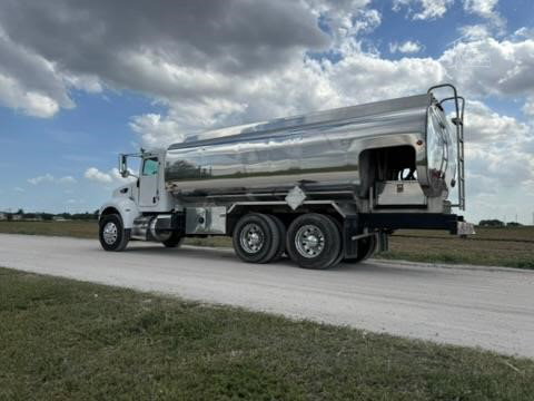 2010 Peterbilt 340 Tanker Truck - Fuel for sale — view 2