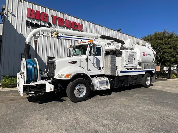 2012 Peterbilt 348 Sewer Truck for sale — view 2