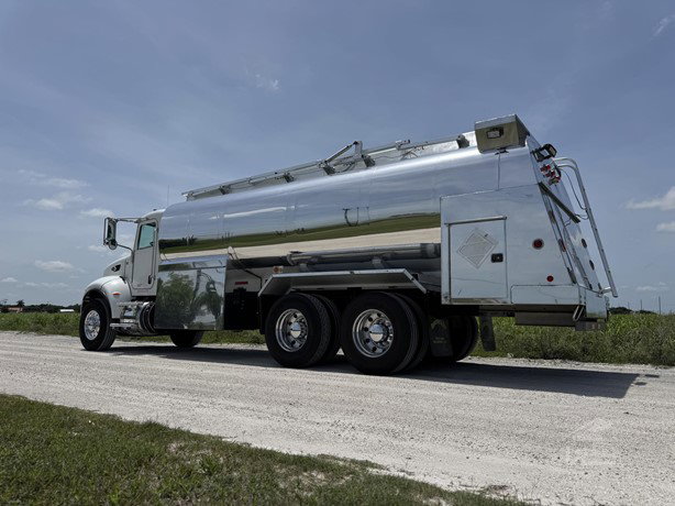 2013 Peterbilt 348 Tanker Truck - Fuel for sale — view 2