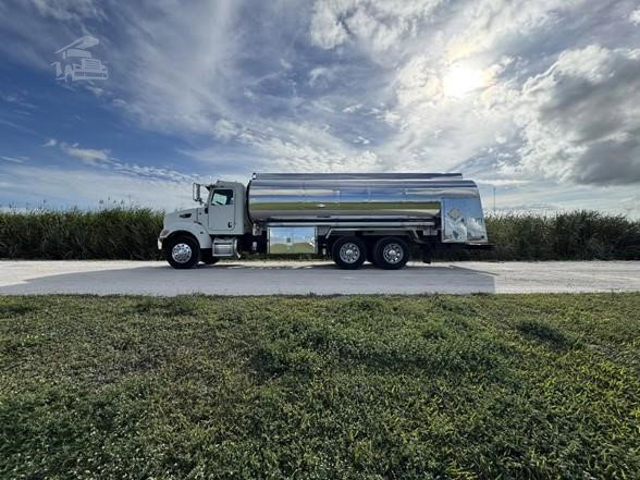 2010 Peterbilt 348 Tanker Truck - Fuel for sale — view 2