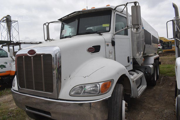 2013 Peterbilt 348 Tanker Truck - Fuel for sale — view 3
