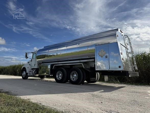 2010 Peterbilt 348 Tanker Truck - Fuel for sale — view 3