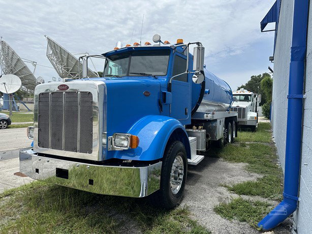 2012 Peterbilt 365 Sewer Truck for sale — view 2