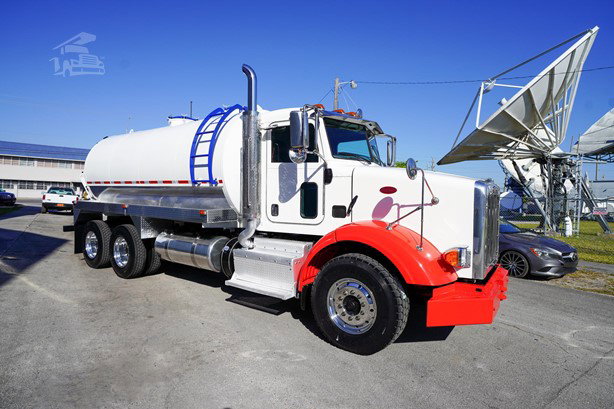 2016 Peterbilt 365 Sewer Truck for sale — view 3