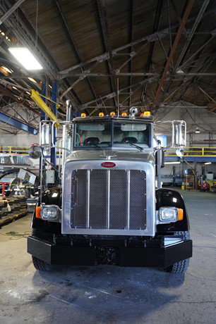 2015 Peterbilt 365 Sewer Truck for sale — view 3