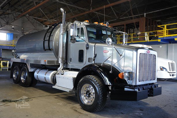 2015 Peterbilt 365 Sewer Truck for sale — view 4