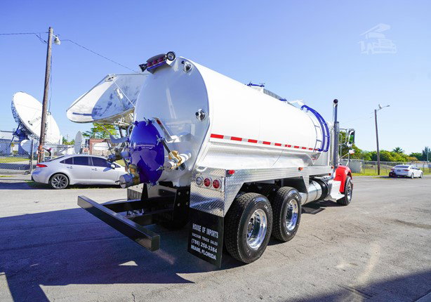 2016 Peterbilt 365 Sewer Truck for sale — view 5