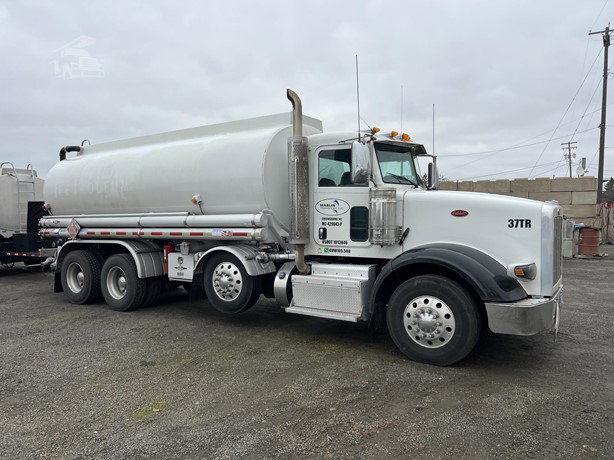 2012 Peterbilt 367 Tanker Truck - Fuel for sale — view 2