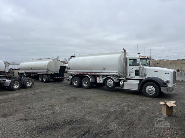 2012 Peterbilt 367 Tanker Truck - Fuel for sale — view 4