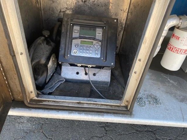 1990 Peterbilt 375 Tanker Truck - Fuel for sale — view 4