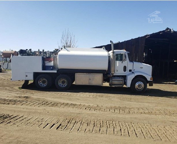 2000 Peterbilt 385 Tanker Truck - Fuel for sale