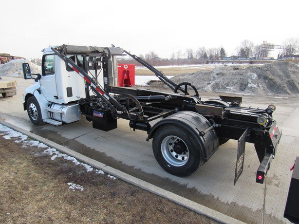 2024 Peterbilt 537 Hook Lift Truck for sale — view 3