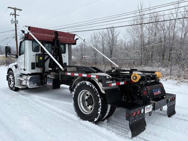 2025 Peterbilt 537 Hook Lift Truck for sale — view 3