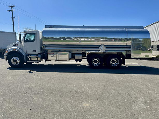 2027 Peterbilt 548 Tanker Truck - Fuel for sale — view 5