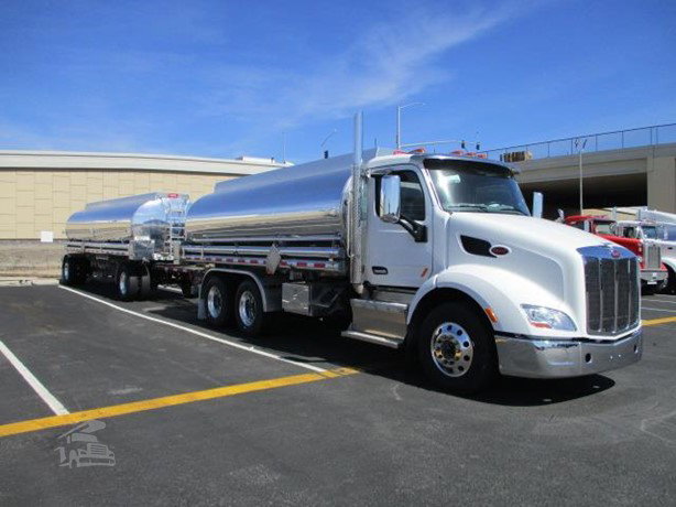 2019 Peterbilt 579 Tanker Truck - Fuel for sale — view 3