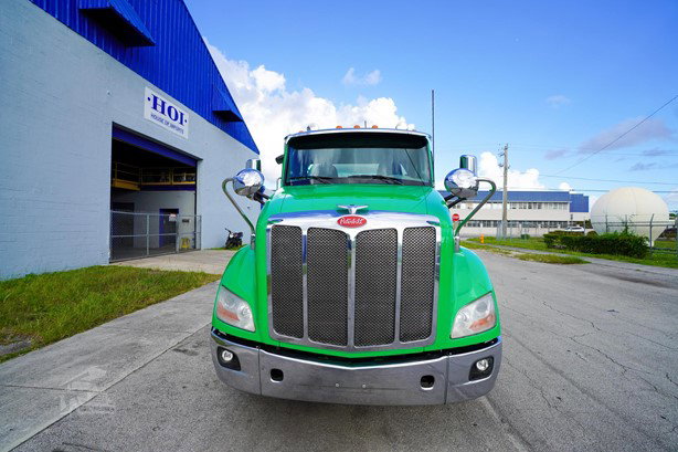 2017 Peterbilt 579 Sewer Truck for sale — view 3