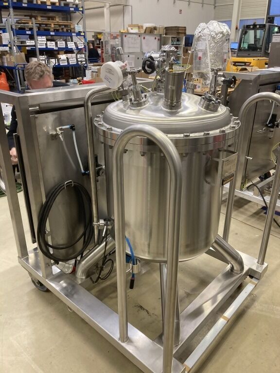 Pharmatech 190 L Mobile Pharma Vessel — NEW - Pressure vessel Mixer Blender for sale