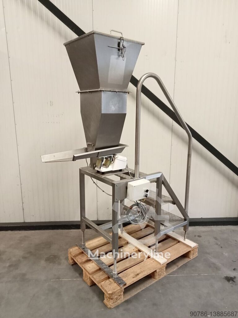 RVS Trilgoot triltransporteur doseerder Mixer Blender for sale