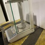 Sartorios AC 211 S Laboratory Equipment for sale — view 2