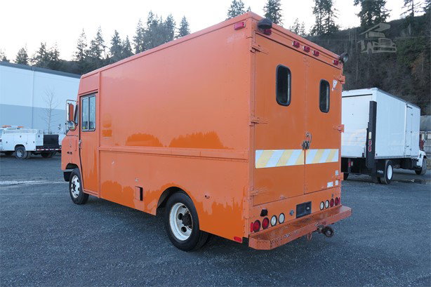 1995 Utilimaster Aeromaster Van - Step for sale — view 5