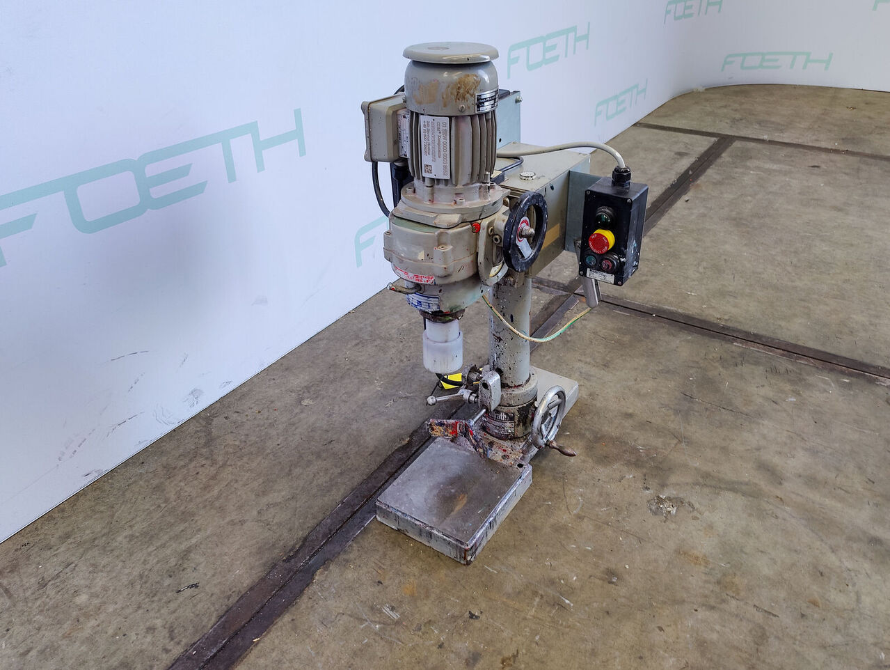 Vollrath EWTHV-0.5 - Dissolver Mixer Blender for sale — view 2