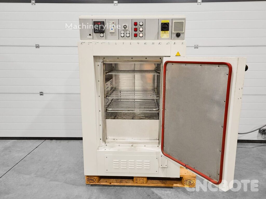 1999 Vötsch NTL 60 60 Laboratory for sale — view 3