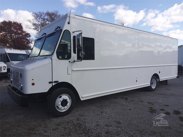 2012 Workhorse W62 Van - Step for sale — view 4